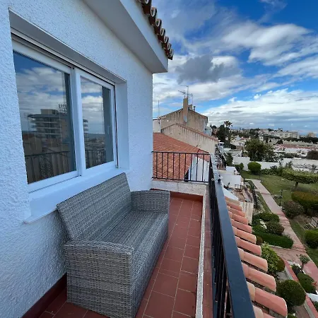 Dom wakacyjny Weforyou 4 Bedrooms House 600M From Carihuela Beach Torremolinos
