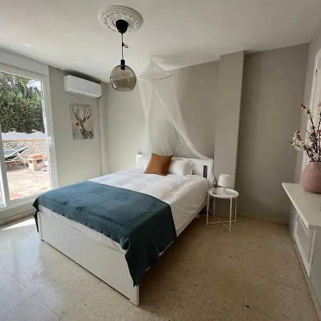 Dom wakacyjny Weforyou 4 Bedrooms House 600M From Carihuela Beach Torremolinos