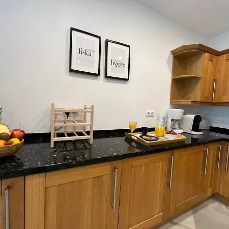 Dom wakacyjny Weforyou 4 Bedrooms House 600M From Carihuela Beach Torremolinos